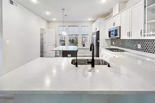 414 Matlock Ln, Frederick, MD 21701 - Photo 5