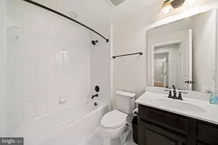 6408 Walcott Ln, Frederick, MD 21703 - Photo 7
