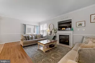 9693 Royal Crest Cir, Frederick, MD 21704 - Photo 11