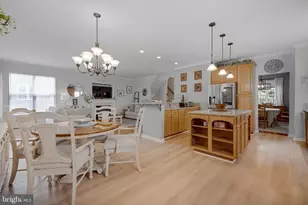 9693 Royal Crest Cir, Frederick, MD 21704 - Photo 7