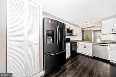 572 Hollyberry Way, Frederick, MD 21703 - Photo 9