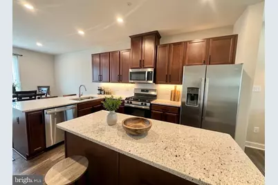 6704 Ballenger Run Boulevard, Frederick, MD 21703 - Photo 5