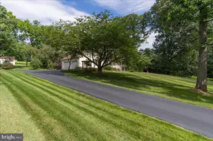 5528 Woodlyn Rd, Frederick, MD 21703 - Photo 7