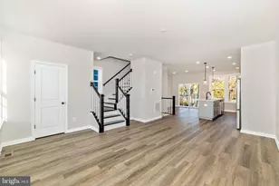 306 E Baughmans Ln, Frederick, MD 21702 - Photo 7