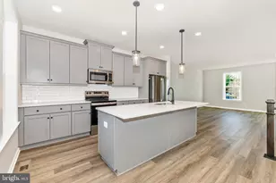306 E Baughmans Ln, Frederick, MD 21702 - Photo 5