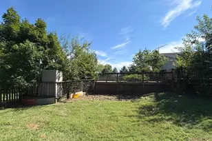 9301 Liberty Ct, Frederick, MD 21701 - Photo 17