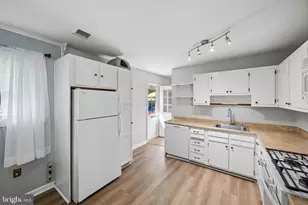 902 Young Pl, Frederick, MD 21702 - Photo 17