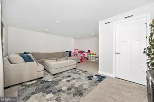 10642 Saponi Dr, New Market, MD 21774 - Photo 9