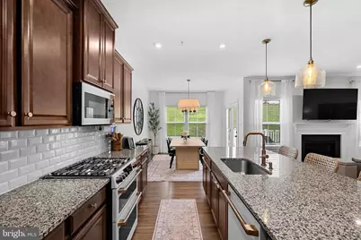 601 Canal Town Street, Brunswick, MD 21716 - Photo 25