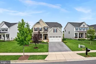 601 Canal Town St, Brunswick, MD 21716 - Photo 3