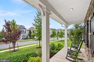 601 Canal Town St, Brunswick, MD 21716 - Photo 5