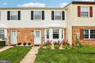 6914 Alex Ct, Frederick, MD 21703 - Photo 1