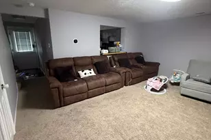 508 Riggs Ct, Frederick, MD 21703 - Photo 3