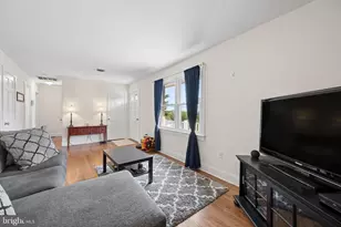 903 E C Street E, Brunswick, MD 21716 - Photo 9