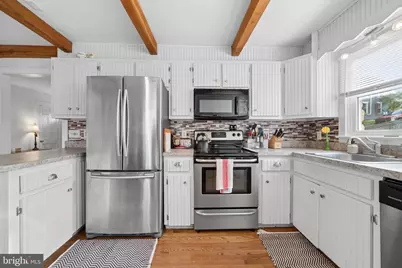 903 E C Street E, Brunswick, MD 21716 - Photo 17