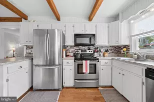 903 E C Street E, Brunswick, MD 21716 - Photo 17