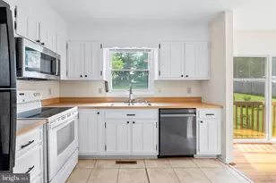10225 Allview Dr, Frederick, MD 21701 - Photo 11