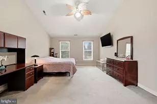 11203 Yardley Ct, Ijamsville, MD 21754 - Photo 23
