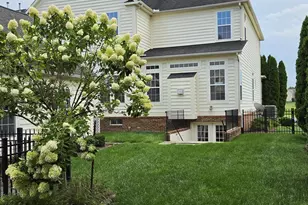 5520 Adamstown Commons Dr, Adamstown, MD 21710 - Photo 3