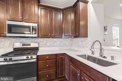 5758 Barts Way, Frederick, MD 21704 - Photo 9