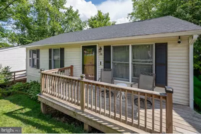 28 E E Street, Brunswick, MD 21716 - Photo 5