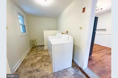 213 W B Street, Brunswick, MD 21716 - Photo 19