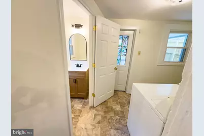 213 W B Street, Brunswick, MD 21716 - Photo 17