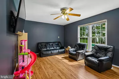 3437 Livingston Dr, Jefferson, MD 21755 - Photo 3