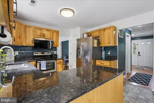 3437 Livingston Dr, Jefferson, MD 21755 - Photo 7