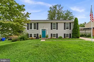205 Sycamore Rd, Mount Airy, MD 21771 - Photo 1