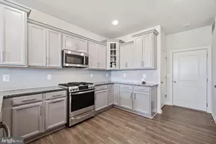 4922 MacDonough Pl, Frederick, MD 21703 - Photo 3