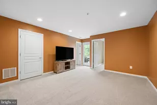 6384 Meandering Woods Ct, Frederick, MD 21701 - Photo 49