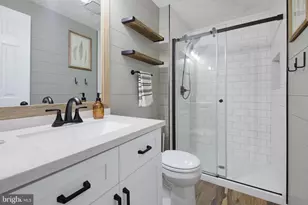 8 Contour Rd, Mount Airy, MD 21771 - Photo 17