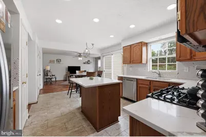 9059 Allington Manor Circle W, Frederick, MD 21703 - Photo 11