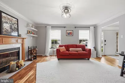 9059 Allington Manor Circle W, Frederick, MD 21703 - Photo 5