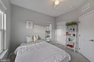 1290 Village Green Way, Brunswick, MD 21716 - Photo 23
