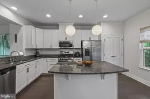 1290 Village Green Way, Brunswick, MD 21716 - Photo 9