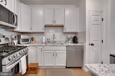 6011 Newport Lane, Frederick, MD 21701 - Photo 3