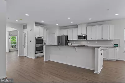 1423 Village Green Way, Brunswick, MD 21716 - Photo 17