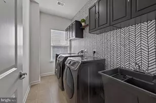1423 Village Green Way, Brunswick, MD 21716 - Photo 43