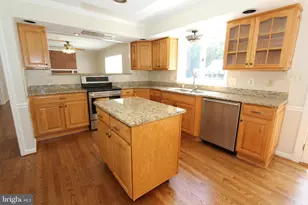 8102 Claiborne Ct, Frederick, MD 21702 - Photo 5