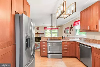 7309 Westwood Drive, Frederick, MD 21701 - Photo 25