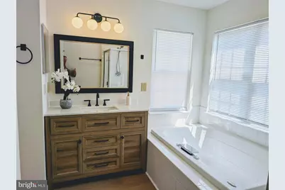 1904 Fieldstone Way, Frederick, MD 21702 - Photo 3