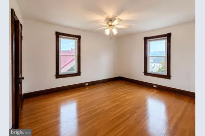 8 N Virginia Avenue, Brunswick, MD 21716 - Photo 11