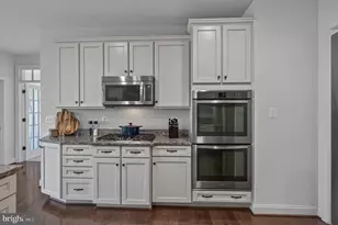 1315 Volunteer Dr, Brunswick, MD 21716 - Photo 11