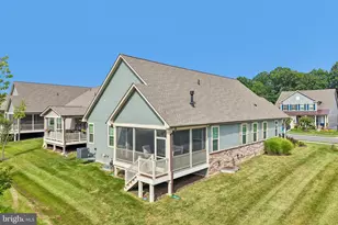 2814 Camomile Drive E, Frederick, MD 21704 - Photo 65