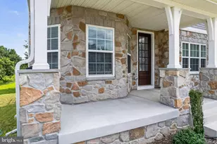 2754 Hillfield Dr, Frederick, MD 21702 - Photo 5