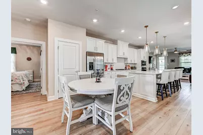 388 Crown Point Drive, Frederick, MD 21702 - Photo 5