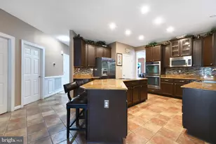 3775 Spicebush Dr, Frederick, MD 21704 - Photo 7