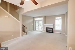 586 Eisenhower Dr, Frederick, MD 21703 - Photo 7
